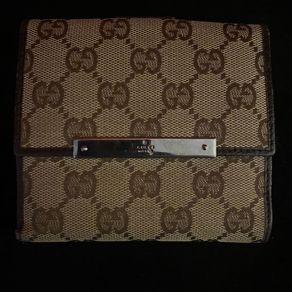 Gucci Canvas Leather Monogram Wallet